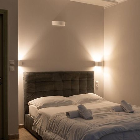 Central Studio - Fully Equiped. Ideal For Couples Patras Bagian luar foto