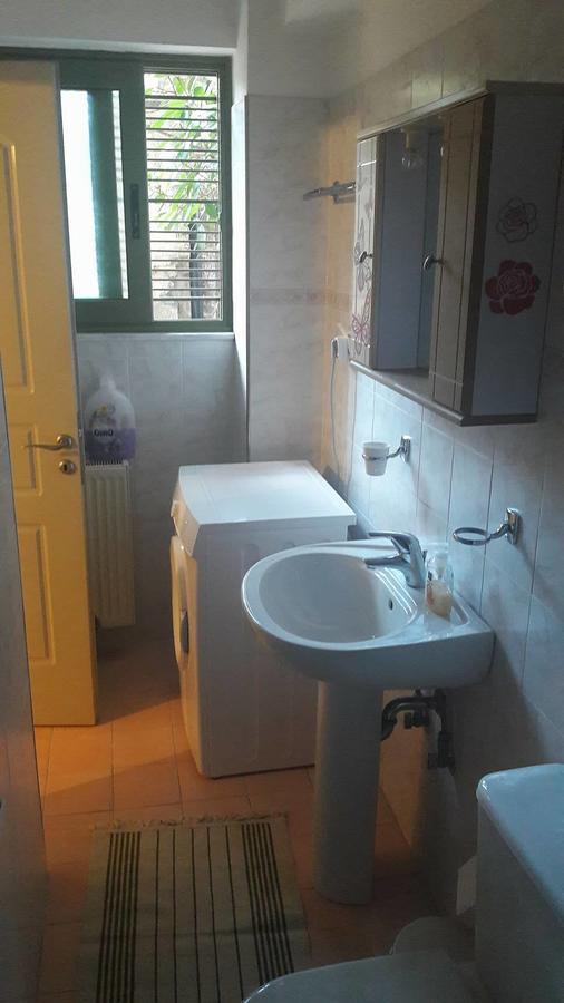 Central Studio - Fully Equiped. Ideal For Couples Patras Bagian luar foto